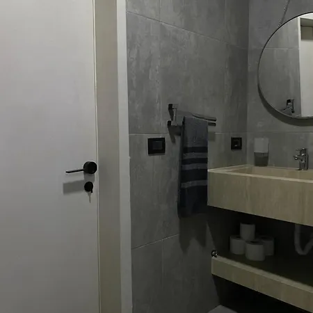 L.l Maison Tirana