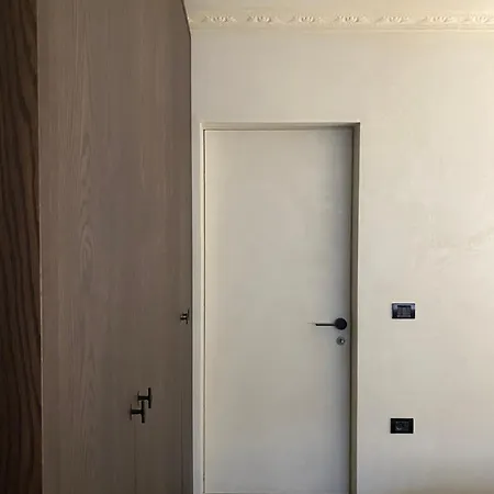 L.l Maison *