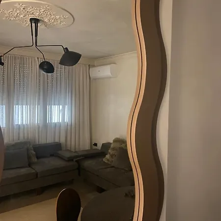L.l Maison Tirana